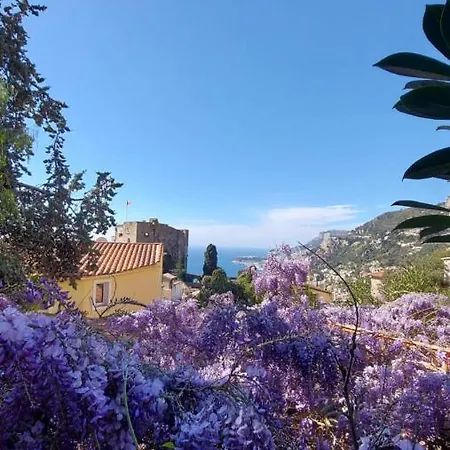 La Bombonière&spa Couette-café 4*