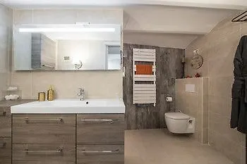 La Bombonière&spa Couette-café 4*