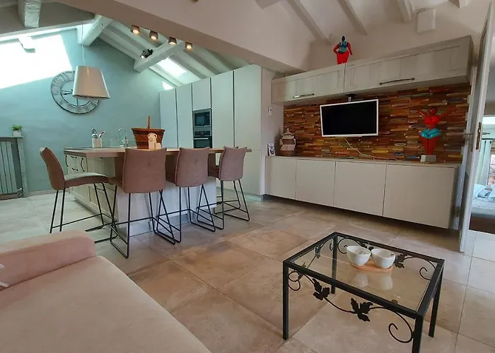 La Bomboniere & ロクブリュヌ＝カップ＝マルタン