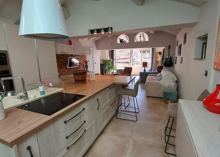 La Bomboniere & ベッド・アンド・ブレックファスト 4*