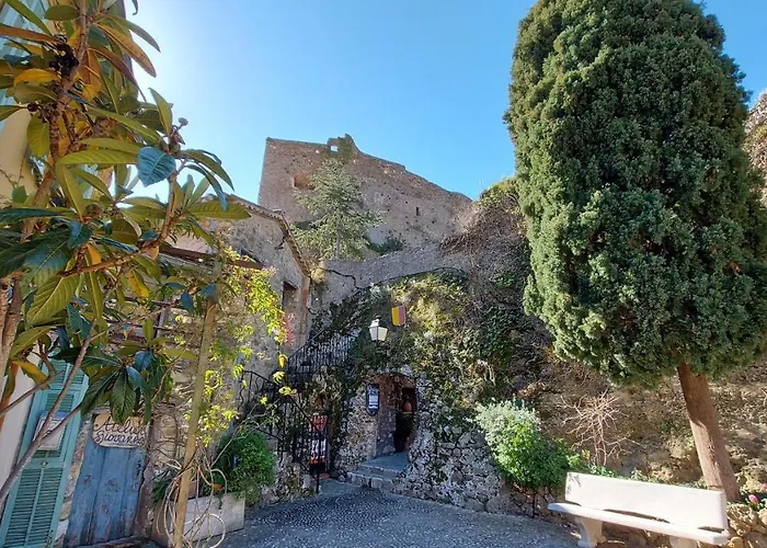 La Bomboniere & Roquebrune-Cap-Martin