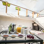 Couette-café La Bombonière&spa Roquebrune-Cap-Martin