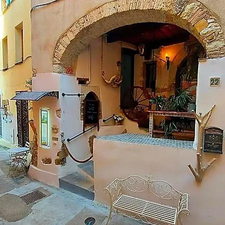 La Bomboniere & Bed & Breakfast